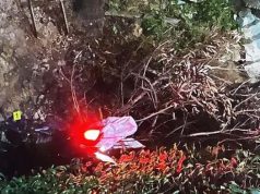 Ba người cùng nhà tử vong trong vụ nghi tai nạn giao thông tự gây