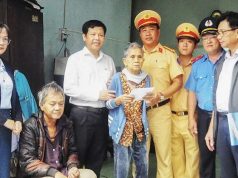 Ban ATGT Đà Nẵng thăm viếng và hỗ trợ tiền cho thân nhân người bị tai nạn giao thông