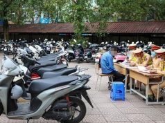 CSGT bí mật ghi hình, xử lý học sinh đi xe máy trên 50cc