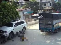 Ô tô Ford Everest mất lái đâm vào đoàn người đi đám ma khiến nhiều người thương vong