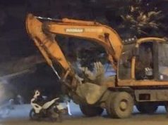 Tin tức tai nạn giao thông mới nhất ngày 21/8: Bé trai bị xe máy xúc cán tử vong