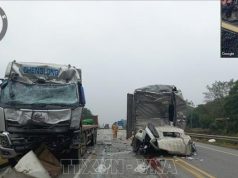Hai xe tải ‘đấu đầu’ trên cao tốc Nội Bài – Lào Cai làm 2 người tử vong